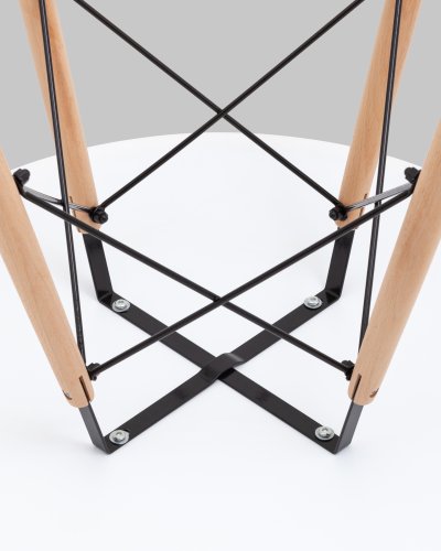 Стол Eames DSW NEW D80