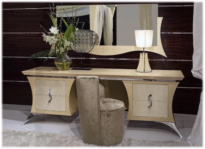 Туалетный столик Redeco Charme 1119