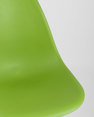 Стул Eames Style DSW зеленый (разборный каркас)