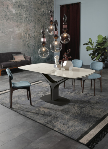 Стол в столовую Tonin CASA Design Angelo Tomaiuolo Ariston