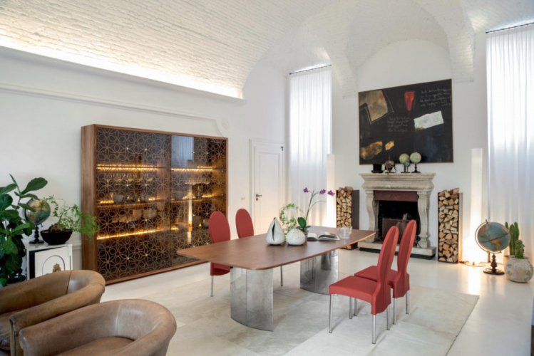 Стол в столовую Tonin CASA Design STUDIO28 Manhattan
