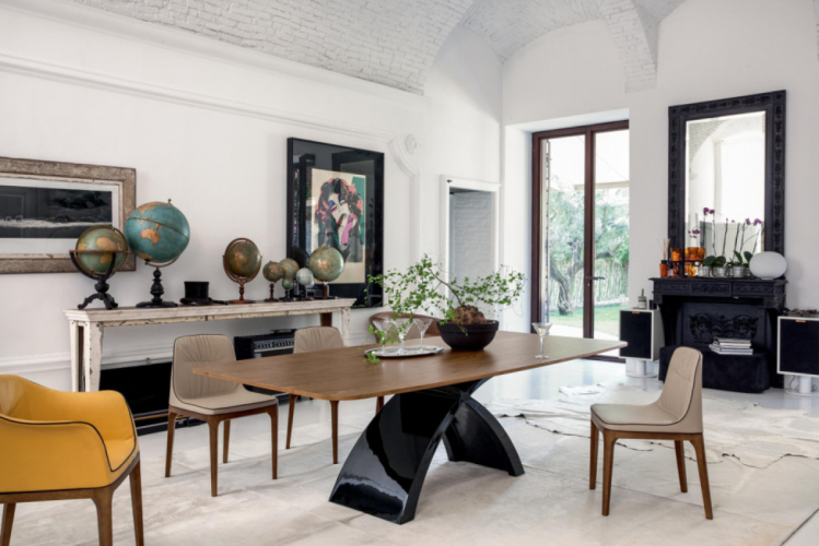 Стол в столовую Tonin CASA Design STUDIO28 Tokyo