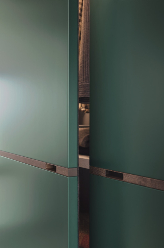 Middle flush-closing Sliding Door
