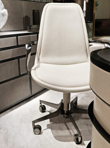 Кресло рабочие Visionnaire Volver
