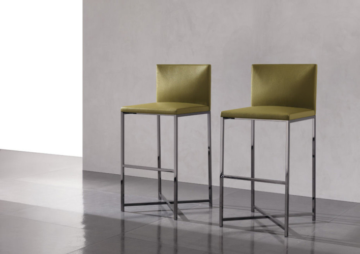 Стул в столовую Minotti Flynt Stool