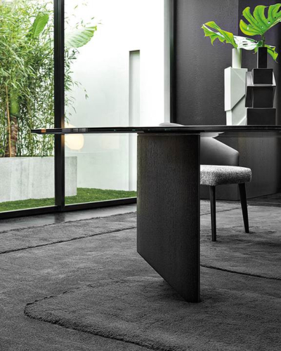 Стол в столовую Minotti Wedge Dining