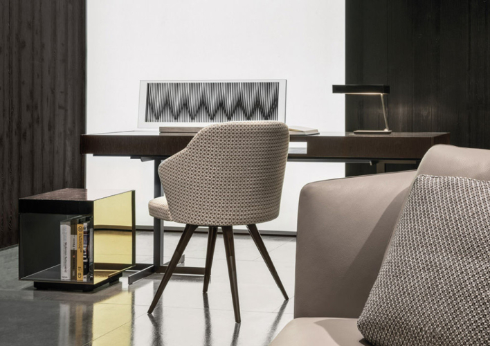 Стол Minotti Close Writing Desk