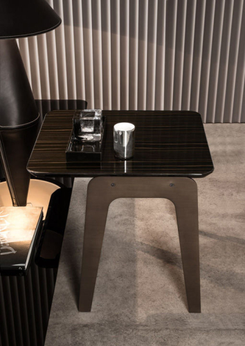 Журнальный стол Minotti Kirk Jut Out Top