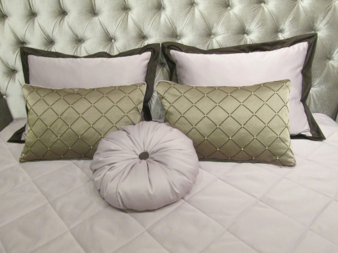 Violet Комплект покрывало, плед, 5 подушек TEXTILE, FRATELLI BARRI