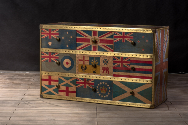 Комод Union Jack Sirius Jet