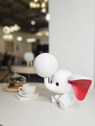 Лампа настольная Elephant Table Lamp