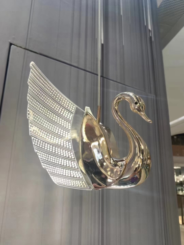 Люстра Swan