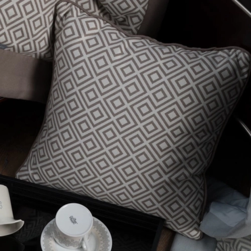 Подушка Debora TEXTILE, FRATELLI BARRI