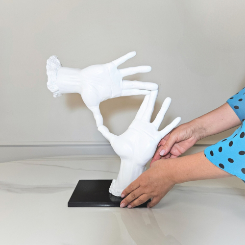 Статуэтка Human Hands