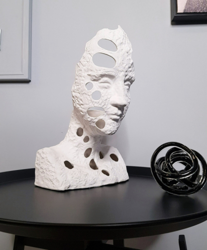 Статуэтка White figure decoration