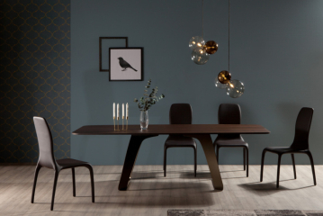Стол в столовую Tonin CASA Design Angelo Tomaiuolo Brenta