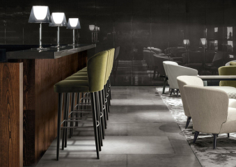 Стул в столовую Minotti Aston Stool