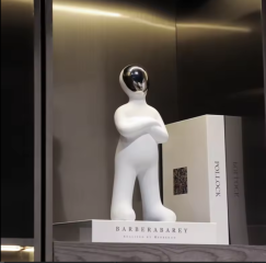 Фигурка Alien man white