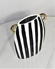 Ваза Vertical line vase A