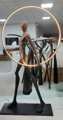 Торшер Man Carries Light Circle