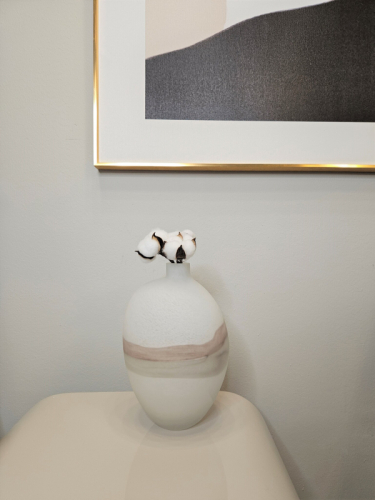 Ваза Flowing white vase A