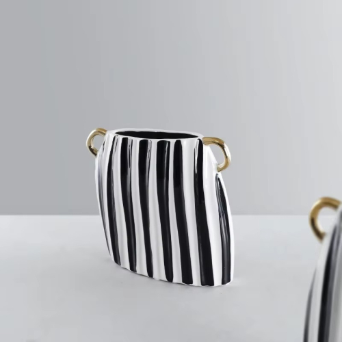Ваза Vertical line vase B
